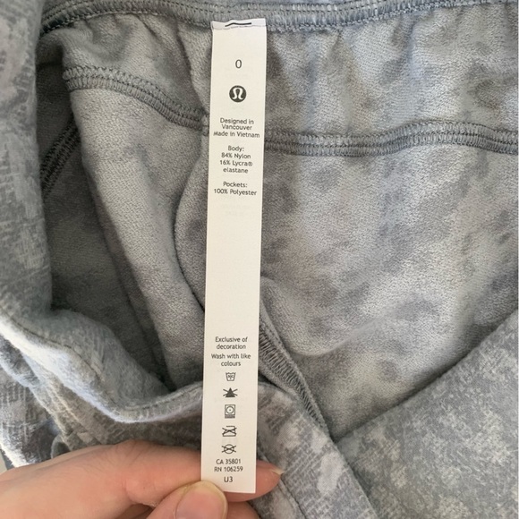 Lululemon Ready to Rulu Jogger Crop Sweat Pants Gray size 0 - Picture 9 of 15